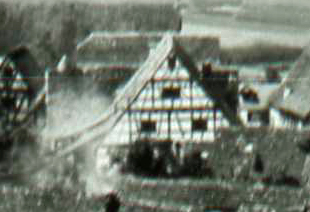 Ausschnittvergrößerung aus einem unscharfen Foto von 1901